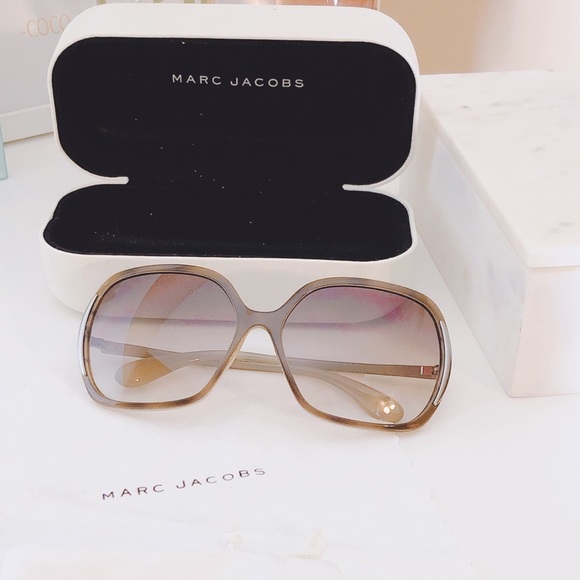 Marc Jacobs Accessories - Marc Jacobs tan sunglasses